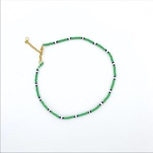 HANDMADE SEED BEAD CHOKER